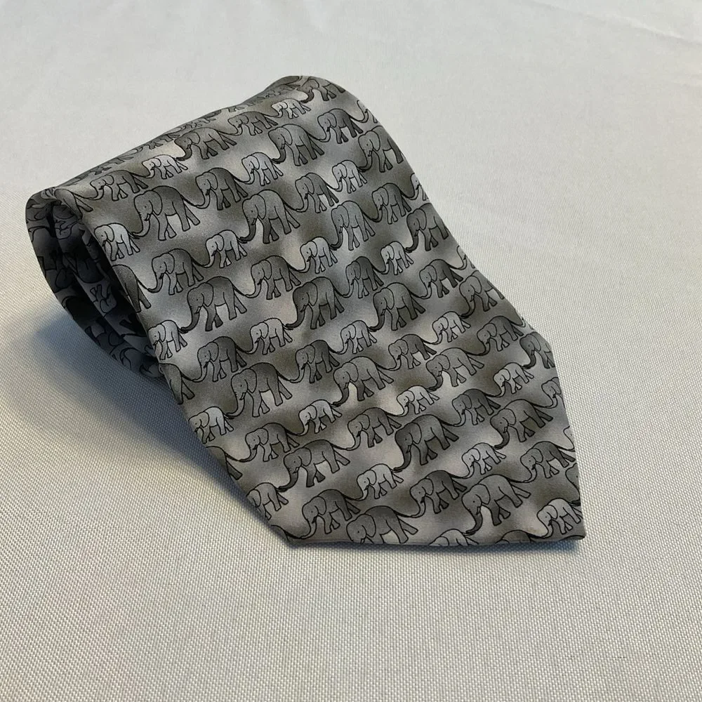 Facets Men's 100% Silk Necktie Grey African Elephants On Parade Pattern Wildlife